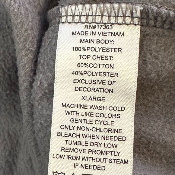 Tommy Bahama XL 1/4 Zip Long Sleeve Fleece Top in Graphite/Gray - Picture 5 of 8